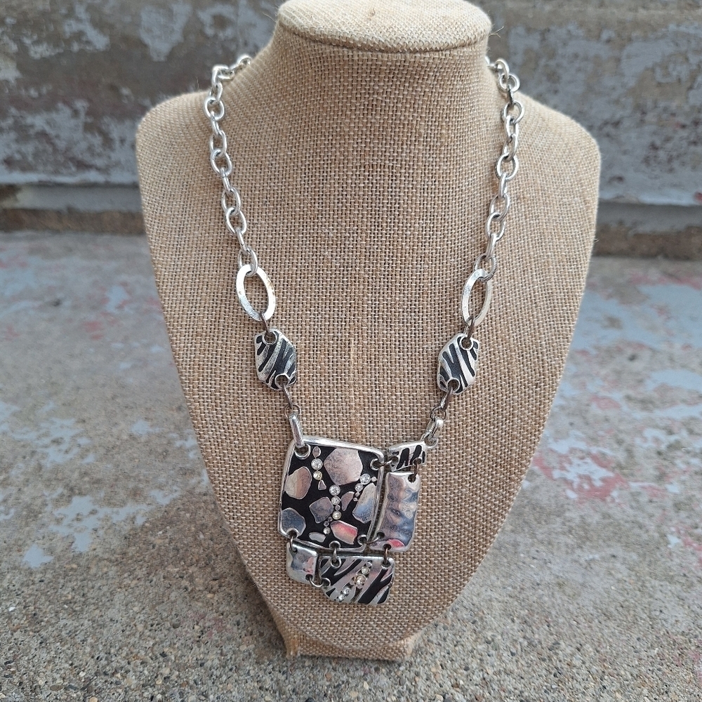 🌟 Silver Geometric Necklace